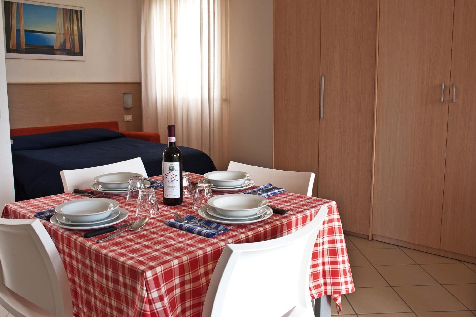 Residence Borgomare Albenga Exterior foto