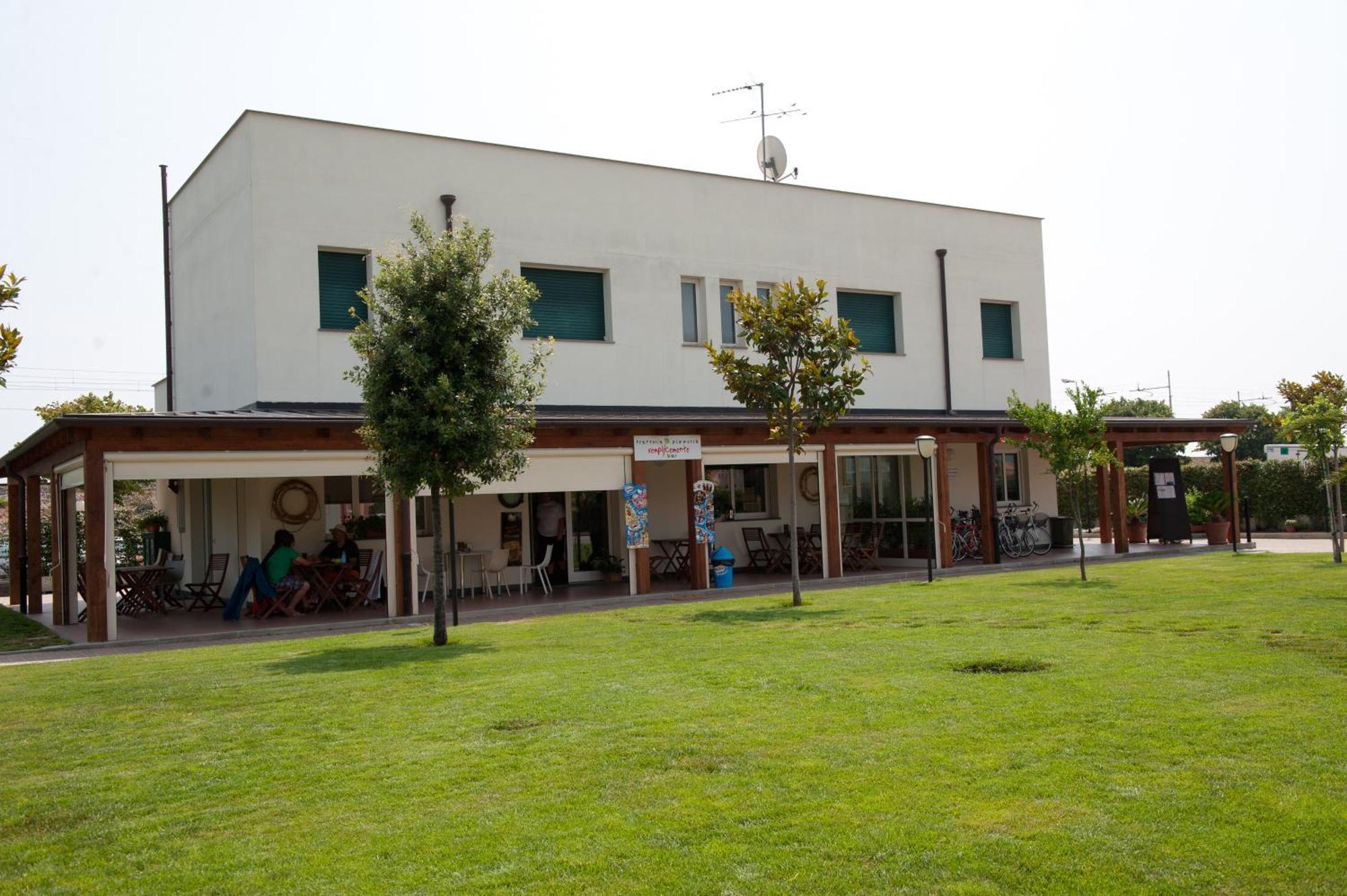 Residence Borgomare Albenga Exterior foto
